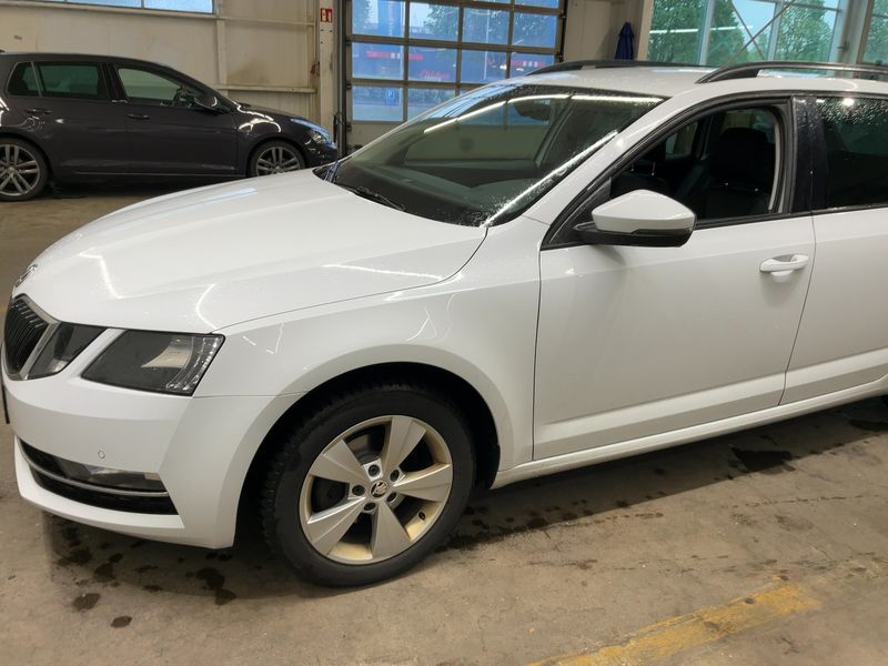 Skoda Octavia 1.6 TDI Style 2018 – снимка 2