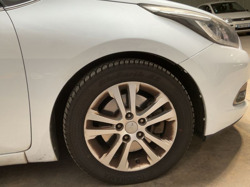 Kia cee'd 1.6 GDI SW Active 2013 – снимка 11