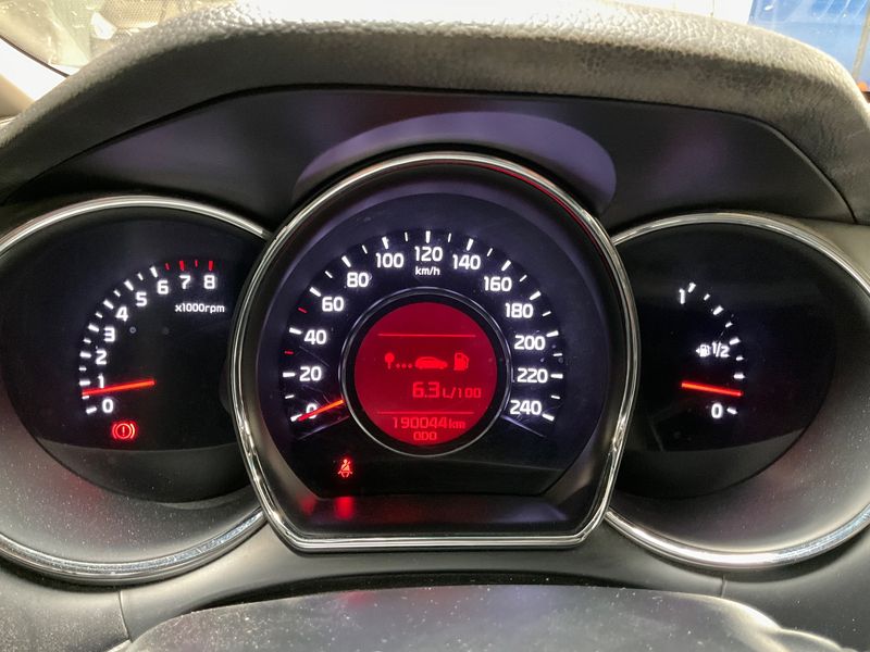 Kia cee'd 1.6 GDI SW Active 2013 – снимка 18