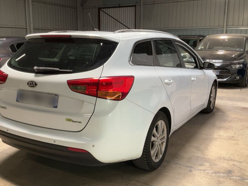 Kia cee'd 1.6 GDI SW Active 2013 – снимка 8