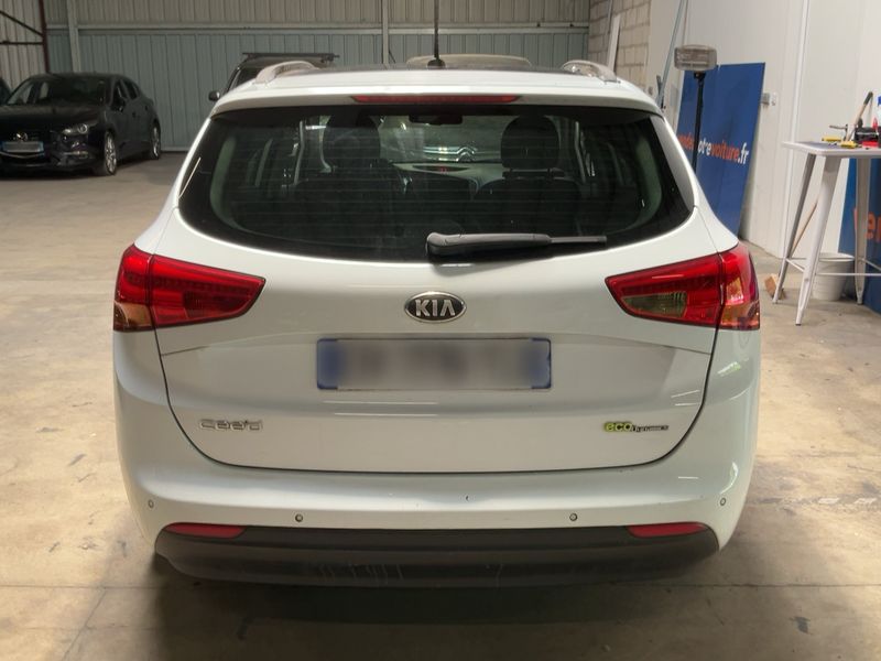 Kia cee'd 1.6 GDI SW Active 2013 – снимка 7