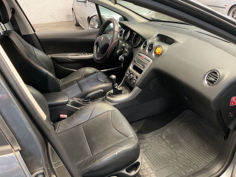 Peugeot 308 1.6 Tendance 2009 – снимка 3