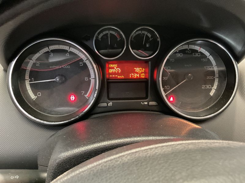Peugeot 308 1.6 Tendance 2009 – снимка 4