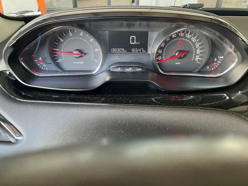 Peugeot 208 1.2 VTi Active 2012 – снимка 4