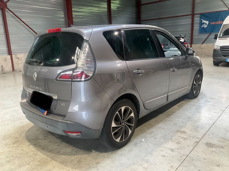 Renault Scenic 1.6 dCi BOSE Edition 2014 – снимка 2