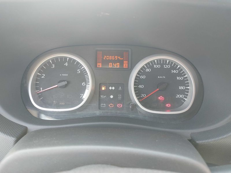 Dacia Duster 1.5 dCi Prestige 4x2 2011 – снимка 12