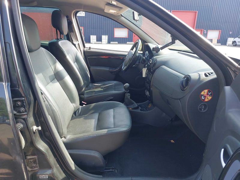 Dacia Duster 1.5 dCi Prestige 4x2 2011 – снимка 10