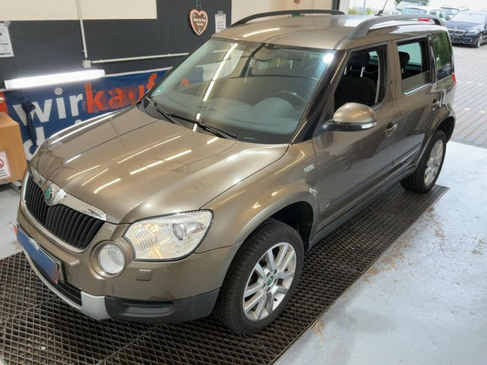 Skoda Yeti 2.0 TDI Ambition 4x4 2012 – снимка 1