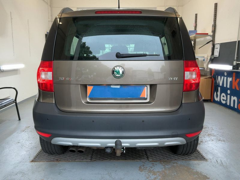 Skoda Yeti 2.0 TDI Ambition 4x4 2012 – снимка 7