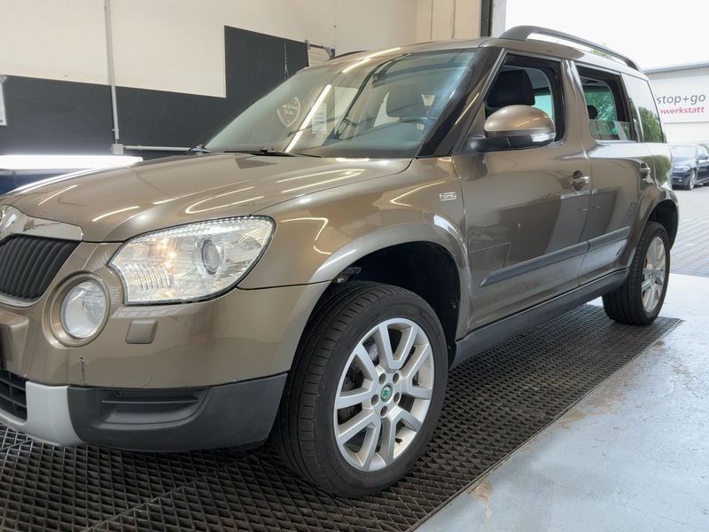 Skoda Yeti 2.0 TDI Ambition 4x4 2012 – снимка 2