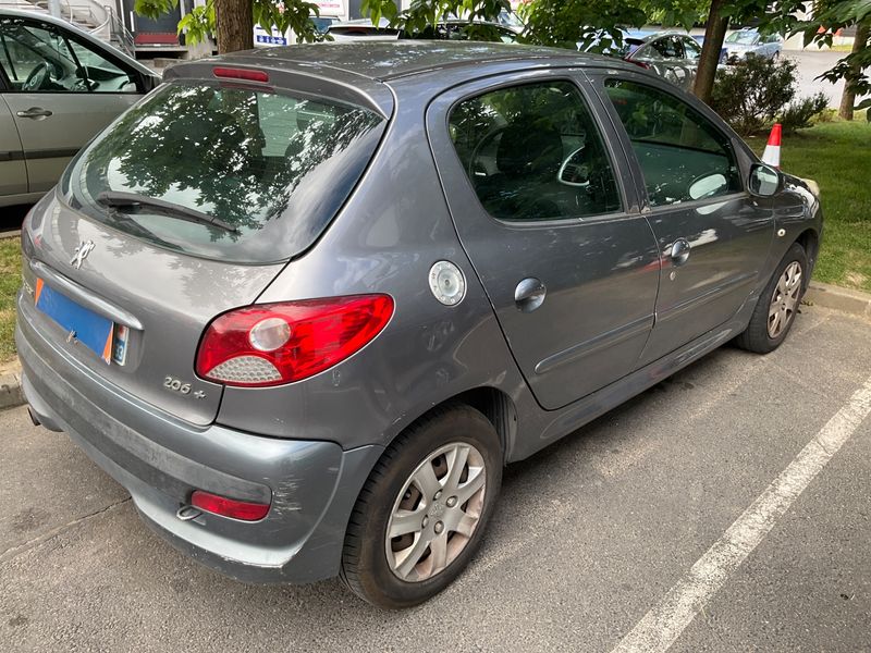 Peugeot 206+ 1.4 HDi Trendy 2009 – снимка 2