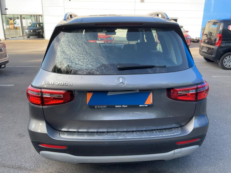 Mercedes-Benz GLB-Klasse GLB 200 d 2022 – снимка 7
