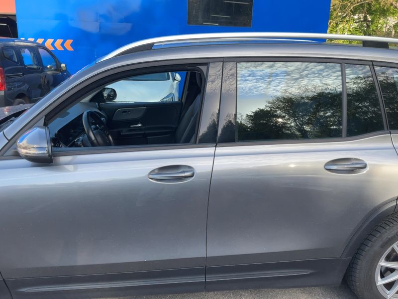 Mercedes-Benz GLB-Klasse GLB 200 d 2022 – снимка 4