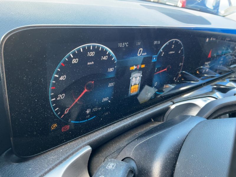 Mercedes-Benz GLB-Klasse GLB 200 d 2022 – снимка 18