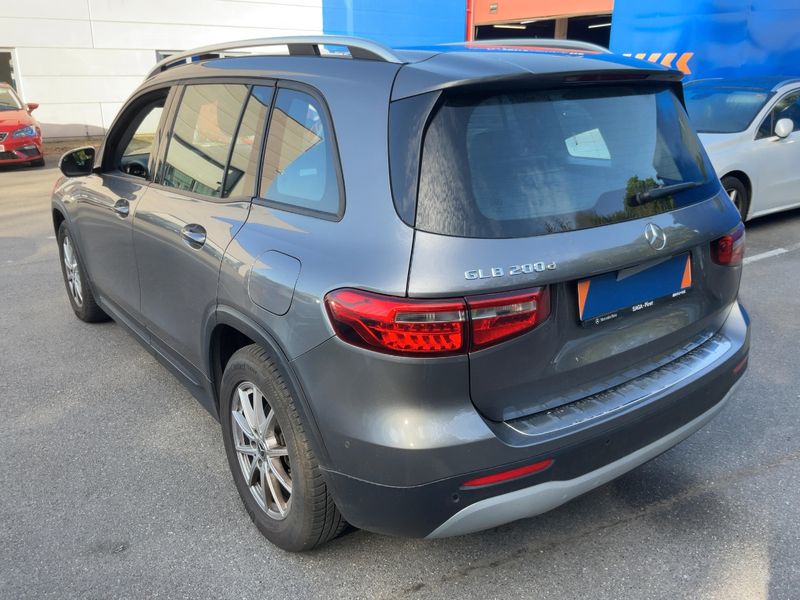 Mercedes-Benz GLB-Klasse GLB 200 d 2022 – снимка 6