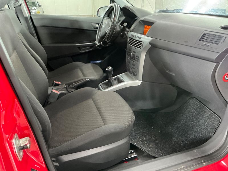 Opel Astra 1.6 Selection "110 Jahre" 2009 – снимка 3