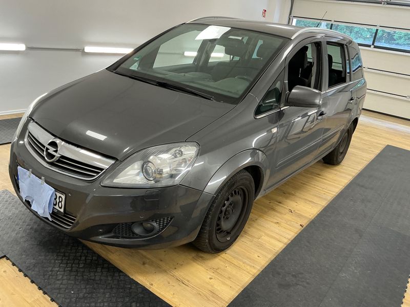 Opel Zafira 1.8 Family 2012 – снимка 1