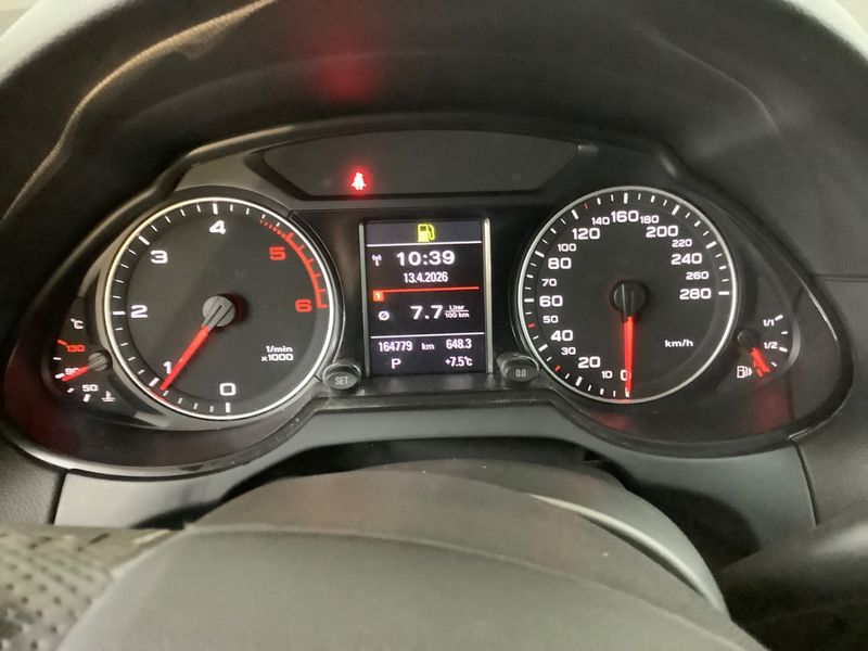 Audi Q5 2.0 TDI quattro 2011 – снимка 19