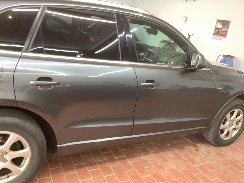 Audi Q5 2.0 TDI quattro 2011 – снимка 10
