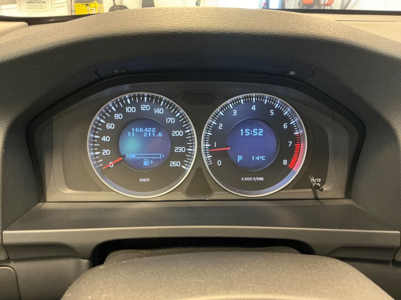 Volvo V60 1.6 T4F Momentum 2012 – снимка 19