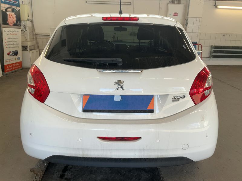 Peugeot 208 1.6 HDi Style 2015 – снимка 7