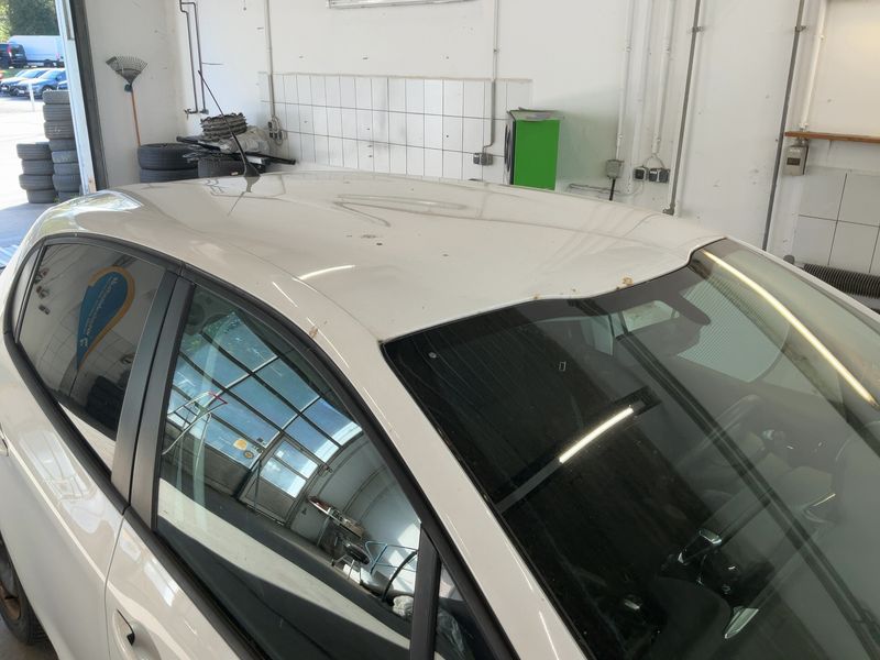 Peugeot 208 1.6 HDi Style 2015 – снимка 13