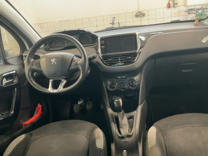 Peugeot 208 1.6 HDi Style 2015 – снимка 18
