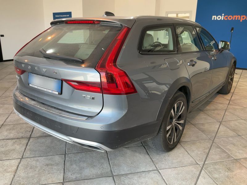 Volvo V90 Cross Country 2.0 T5 Business Plus AWD 2019 – снимка 8