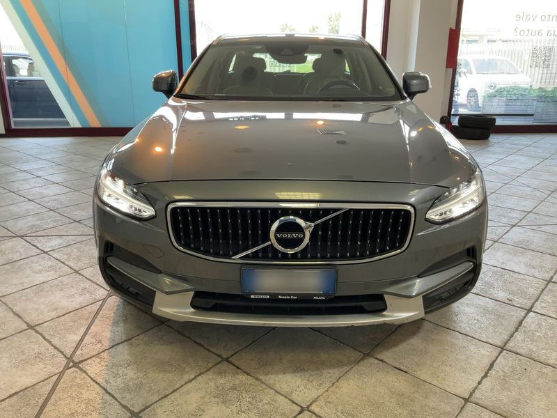 Volvo V90 Cross Country 2.0 T5 Business Plus AWD 2019 – снимка 14