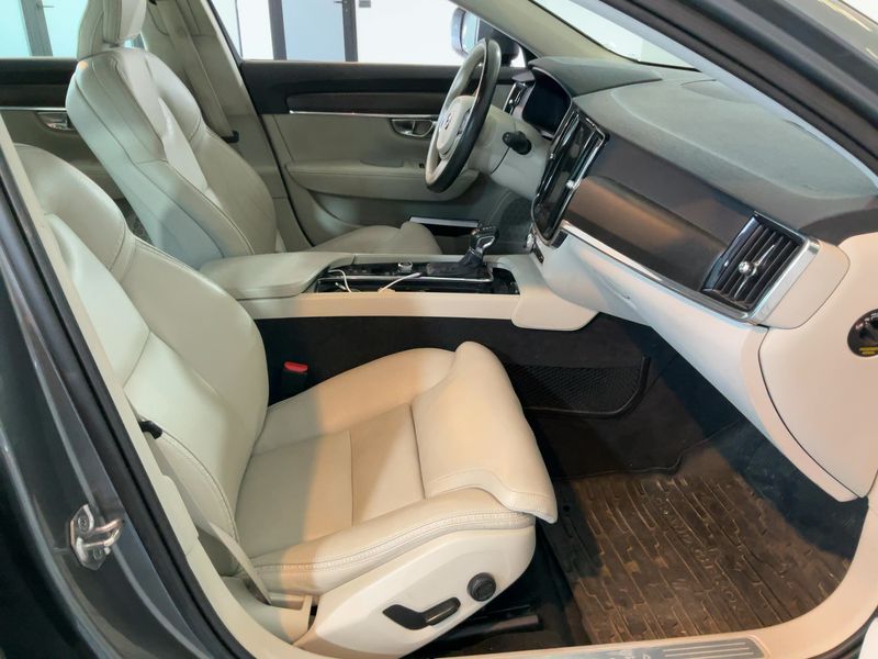 Volvo V90 Cross Country 2.0 T5 Business Plus AWD 2019 – снимка 16