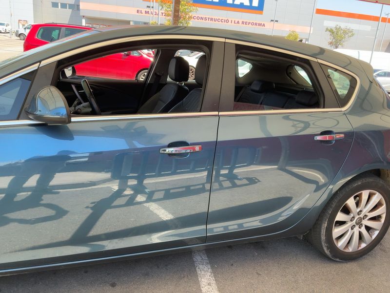 Opel Astra 1.7 CDTI Excellence 2013 – снимка 4