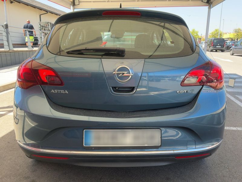 Opel Astra 1.7 CDTI Excellence 2013 – снимка 5