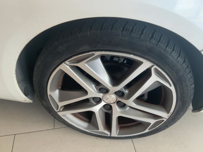 Peugeot 308 2.0 Blue-HDi Allure 2015 – снимка 5