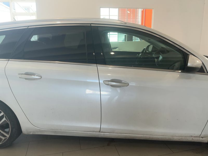 Peugeot 308 2.0 Blue-HDi Allure 2015 – снимка 10