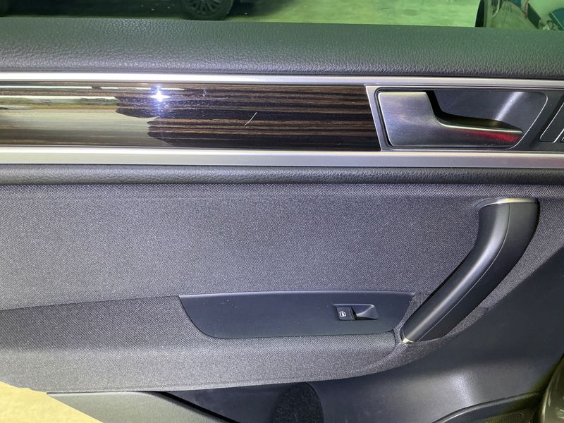 Volkswagen Touareg 3.0 V6 TDI Terrain Tech BlueMotion Tech 2015 – снимка 26