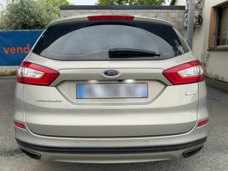 Ford Mondeo 2.0 EcoBoost Titanium 2015 – снимка 7