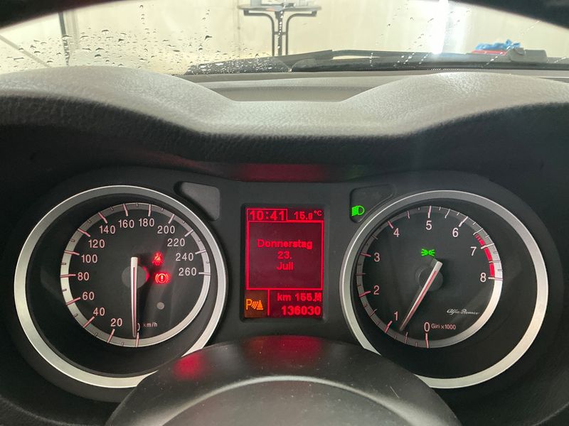 Alfa Romeo Alfa 159 2.2 JTS Distinctive 2006 – снимка 4