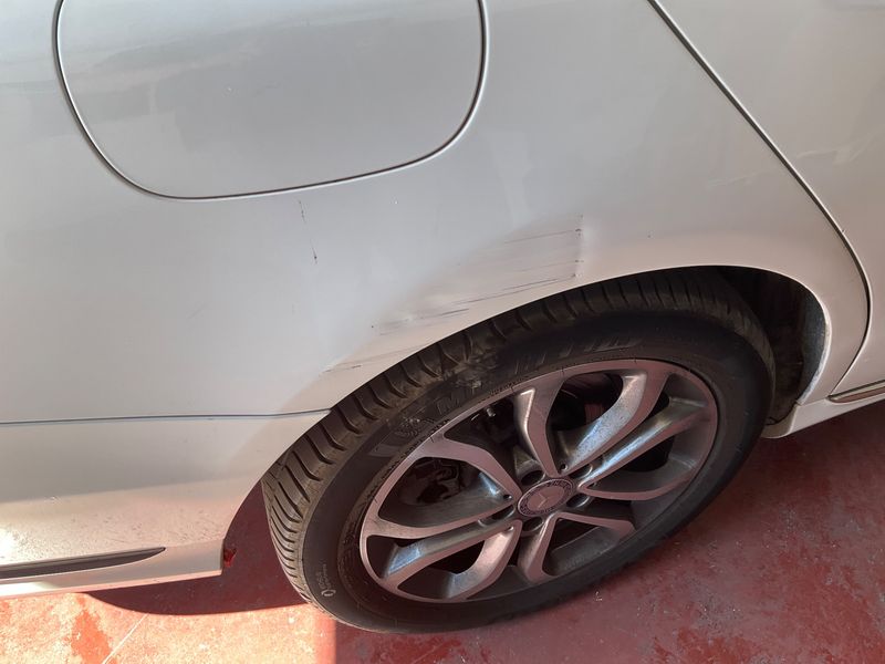 Mercedes-Benz C-Klasse C 220 d BlueTEC Avantgarde 2014 – снимка 21