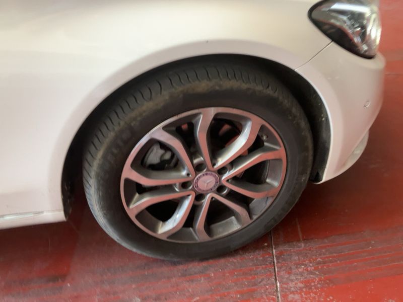 Mercedes-Benz C-Klasse C 220 d BlueTEC Avantgarde 2014 – снимка 11