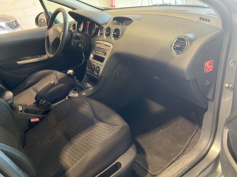 Peugeot 308 1.6 HDi Confort Pack 2011 – снимка 3