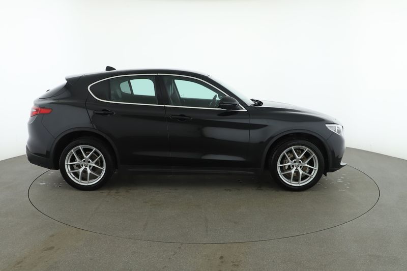 Alfa Romeo Stelvio 2.2 JTDM Super Q4 2018 – снимка 10