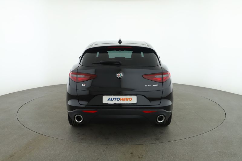 Alfa Romeo Stelvio 2.2 JTDM Super Q4 2018 – снимка 7