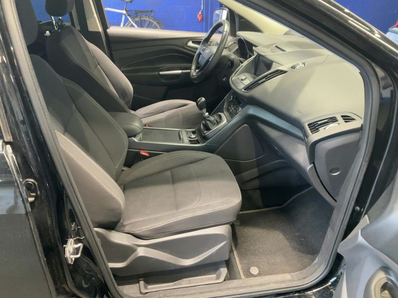 Ford Kuga 1.5 EcoBoost Cool&Connect 2018 – снимка 16