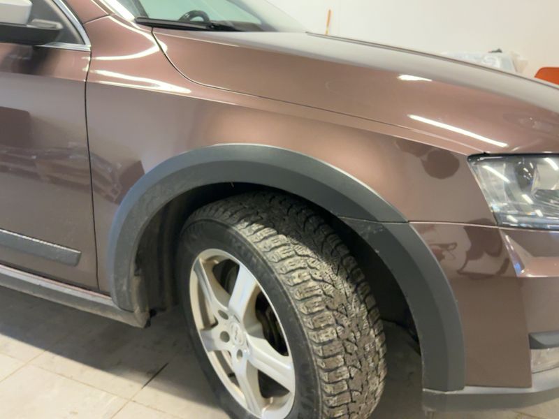 Skoda Octavia 2.0 TDI Scout 4x4 2016 – снимка 12