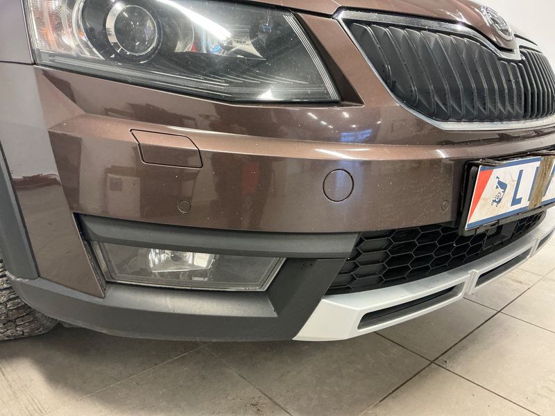 Skoda Octavia 2.0 TDI Scout 4x4 2016 – снимка 35