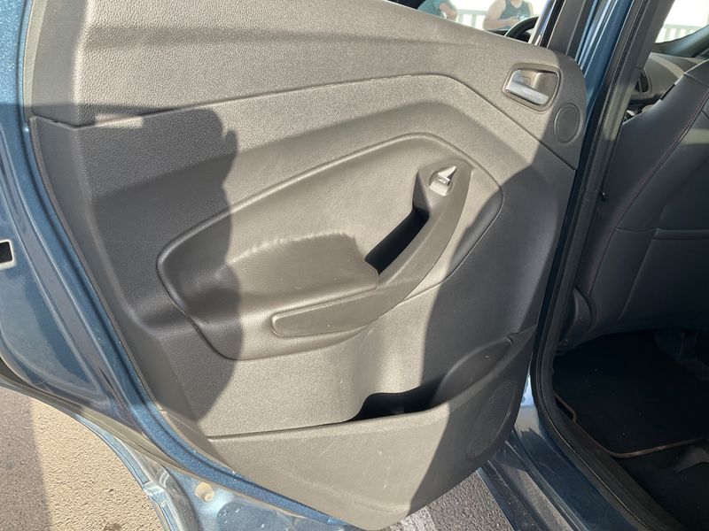 Ford Kuga 1.5 EcoBoost ST-Line Limited Edition 2019 – снимка 27