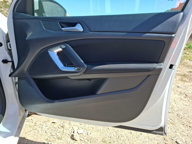 Peugeot 308 1.2 e-THP Style 2017 – снимка 46