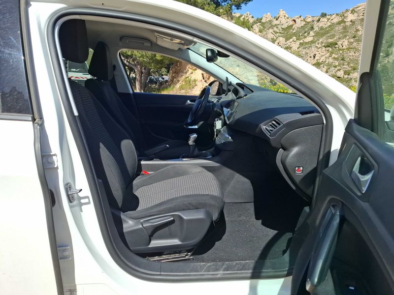 Peugeot 308 1.2 e-THP Style 2017 – снимка 10