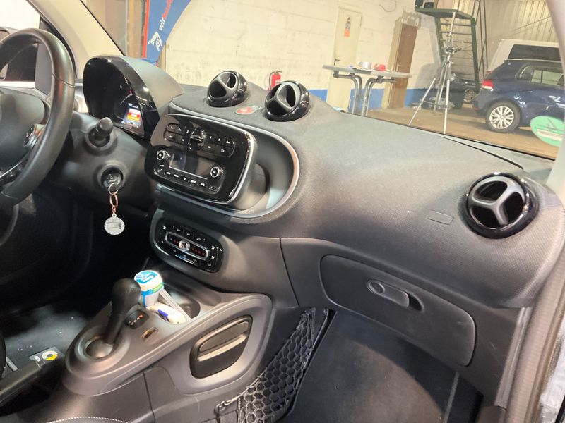 Smart fortwo 0.9 Turbo Basis passion 2018 – снимка 24
