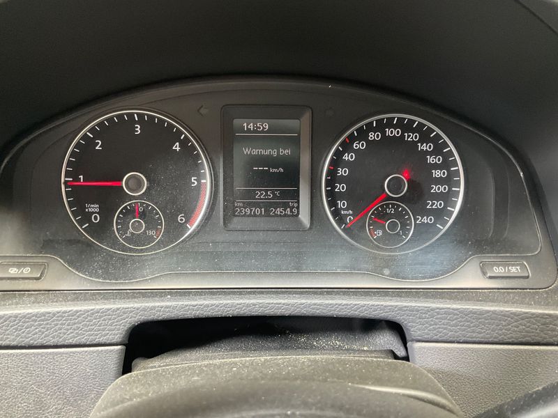 Volkswagen T5 Multivan 2.0 TDI Edition 25 4Motion 2013 – снимка 18